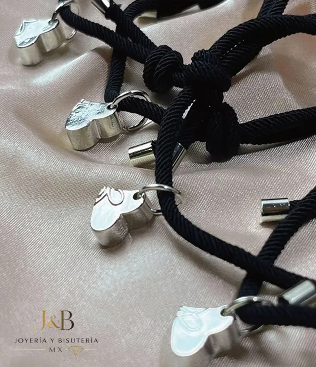 Kit 4 Pulseras de Trébol Magnéticas con Imán de Corazón - Imagen 5